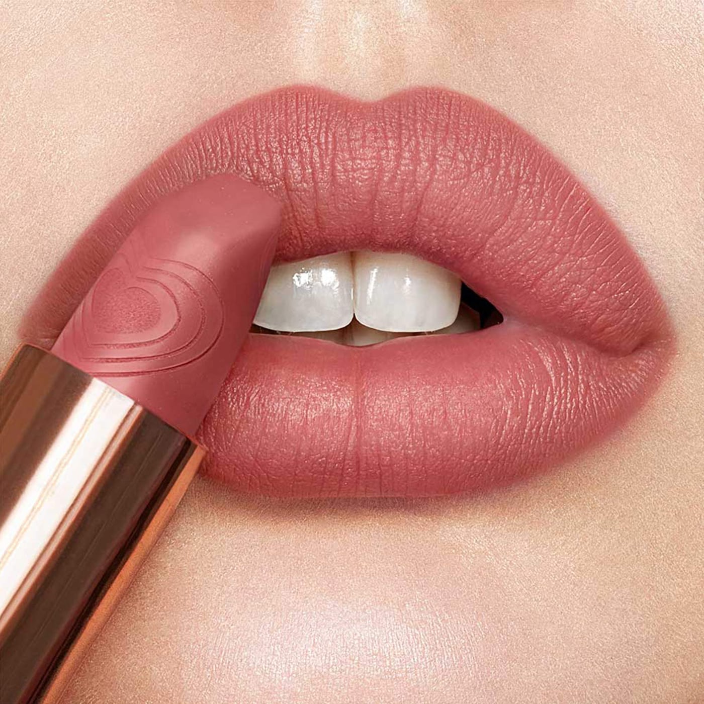 Charlotte Tilbury - Matte Revolution Lipstick - WEDDING BELLES