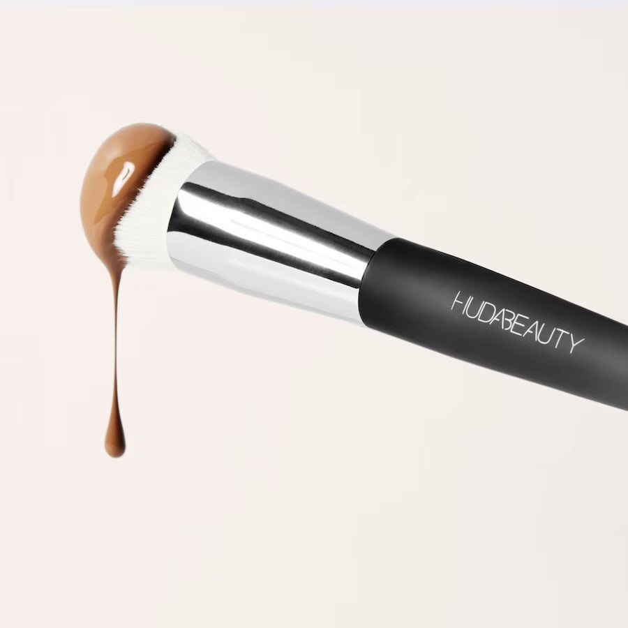 Huda Beauty - Easy Blur Base Brush Mini