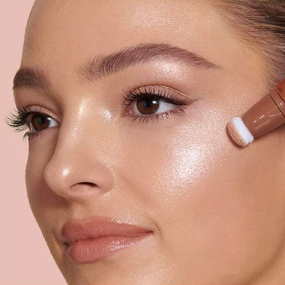 Charlotte Tilbury - Beauty Highlighter Wand - SPOTLIGHT
