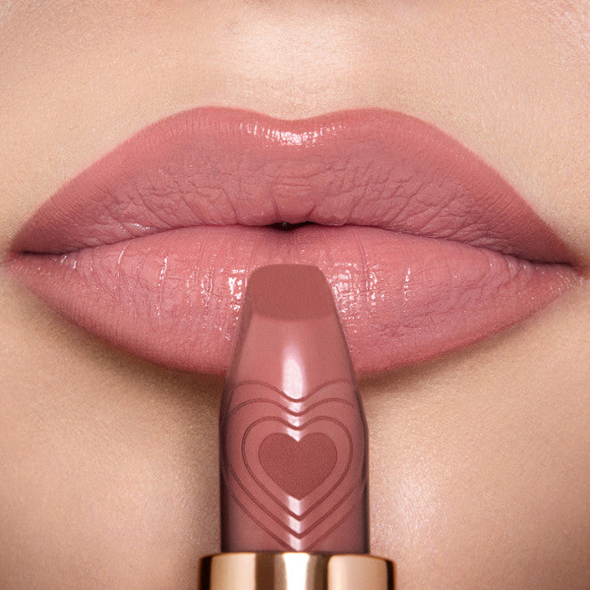 Charlotte Tilbury - K.I.S.S.I.N.G Lipstick - CHIC PINK