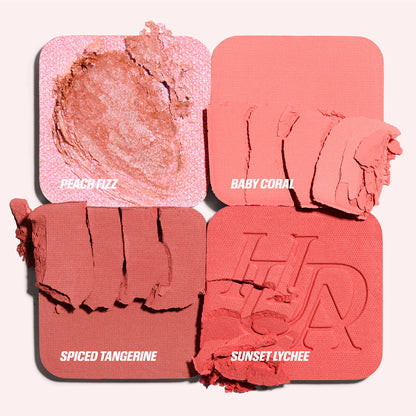 Huda Beauty - Blush Filter Blurring Blushlighters Palette - TOASTY PEACH